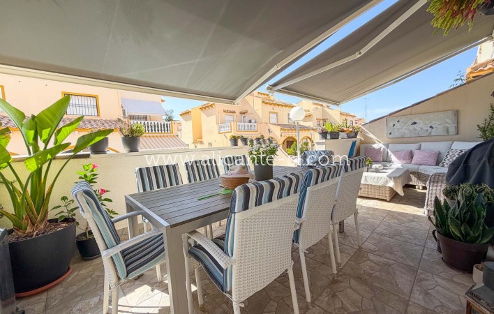 Sale - Villa  - Orihuela Costa - Los Altos