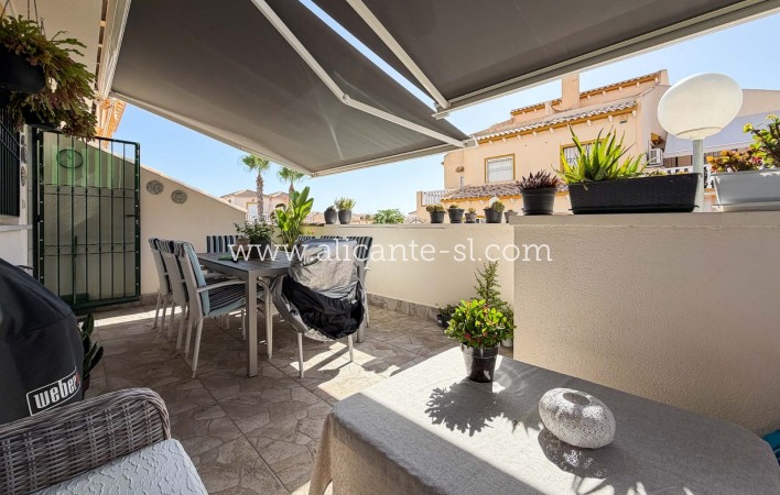 Sale - Villa  - Orihuela Costa - Los Altos