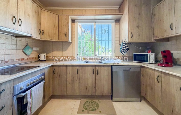 Sale - Villa  - Macisvenda
