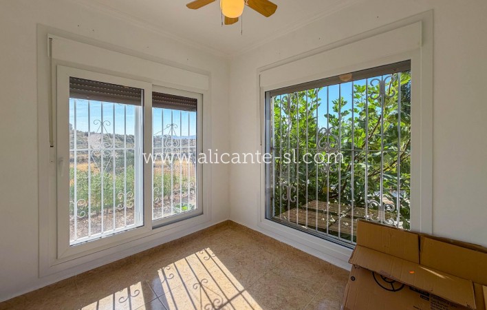 Sale - Villa  - Macisvenda