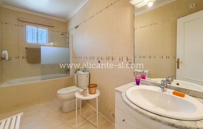 Sale - Villa  - Macisvenda
