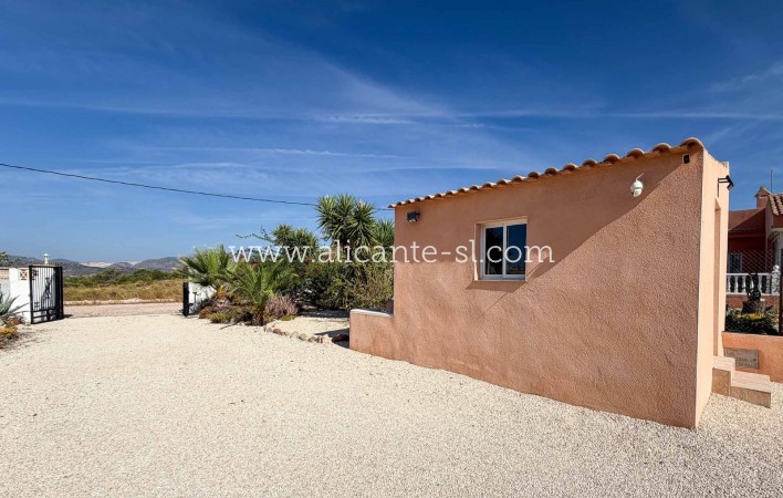 Sale - Villa  - Macisvenda