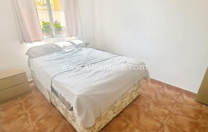Sale - Villa  - Algueña