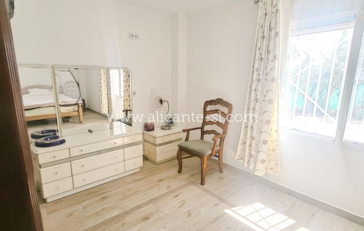 Sale - Villa  - La Romana