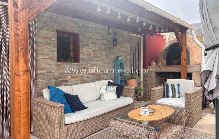 Sale - Finca - Hondón de las Nieves