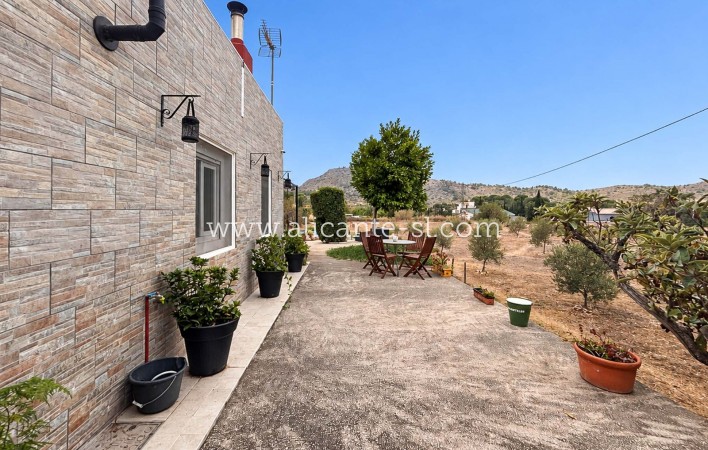 Sale - Finca - Hondón de las Nieves