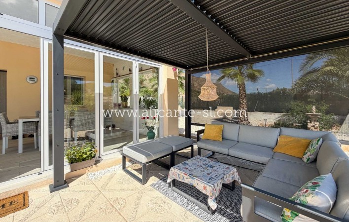 Venta - Villa  - Hondón de las Nieves