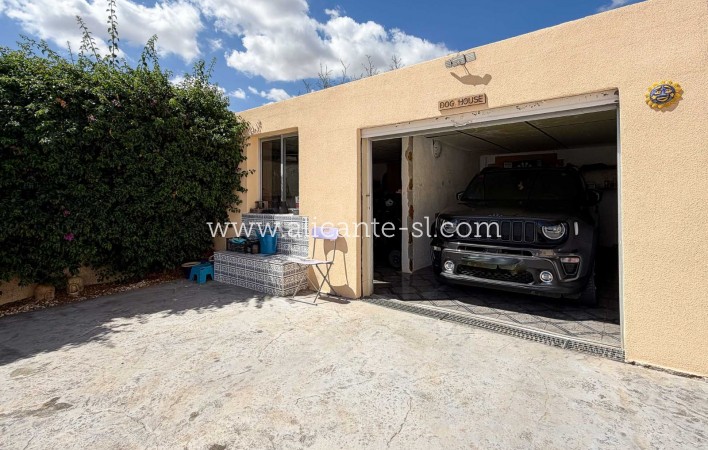Venta - Villa  - Hondón de las Nieves