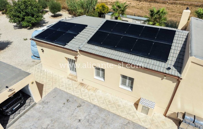 Venta - Villa  - Hondón de las Nieves
