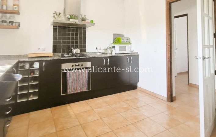 Sale - Villa  - Caudete
