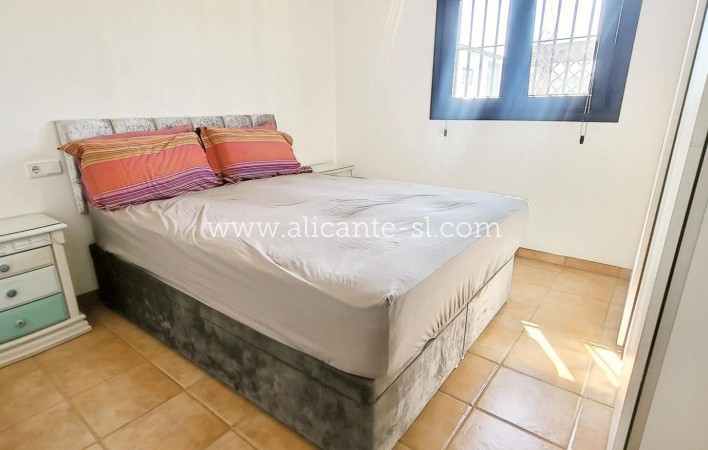 Sale - Villa  - Caudete