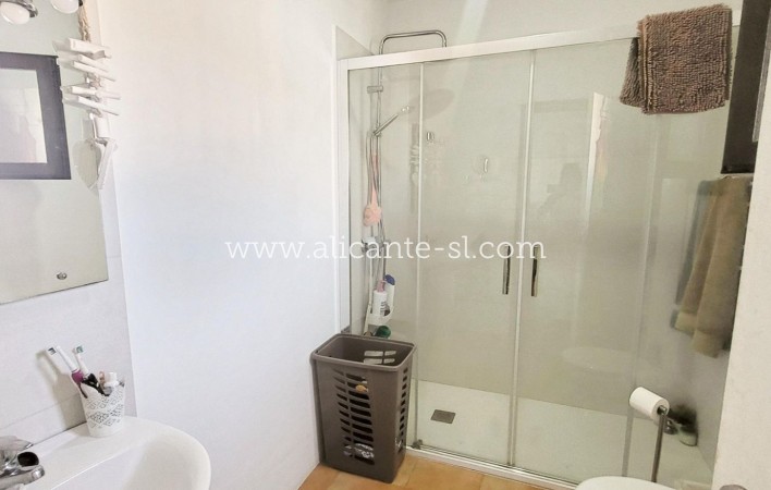 Sale - Villa  - Caudete