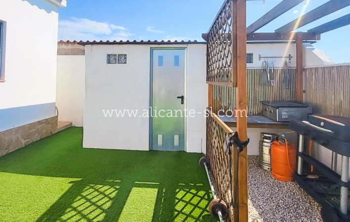 Sale - Villa  - Caudete