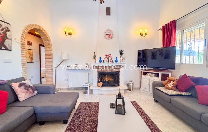 Sale - Villa  - Fortuna