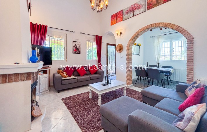 Sale - Villa  - Fortuna