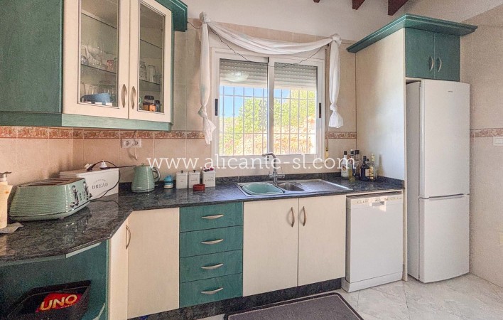 Sale - Villa  - Fortuna