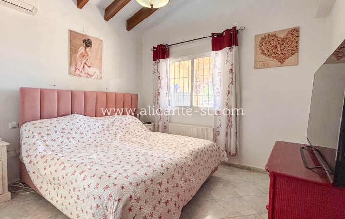 Sale - Villa  - Fortuna