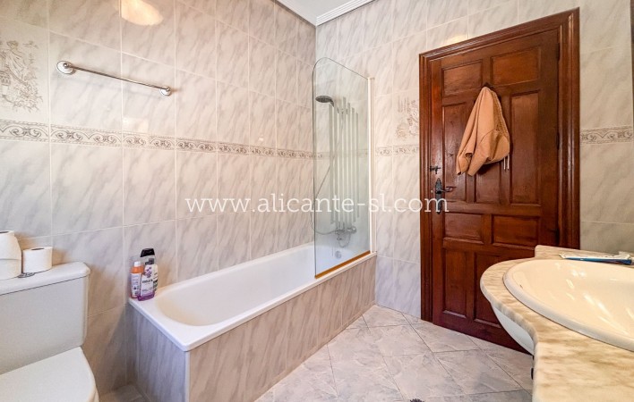 Sale - Villa  - Fortuna