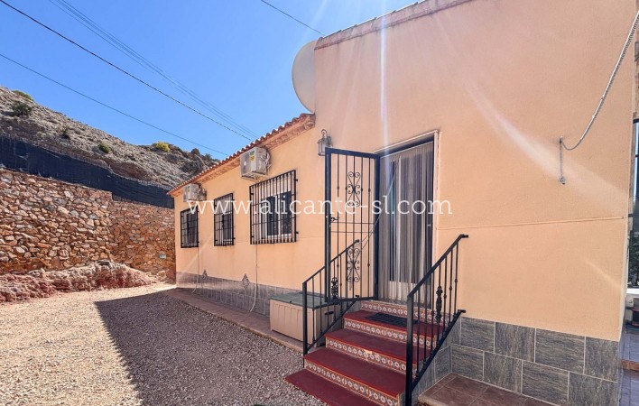 Sale - Villa  - Fortuna