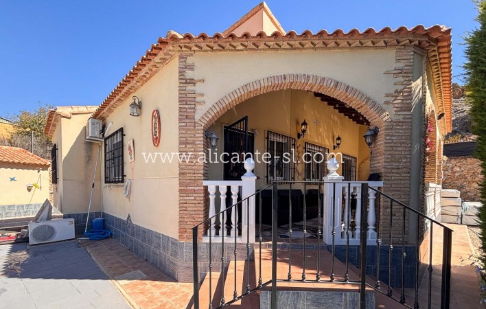 Sale - Villa  - Fortuna