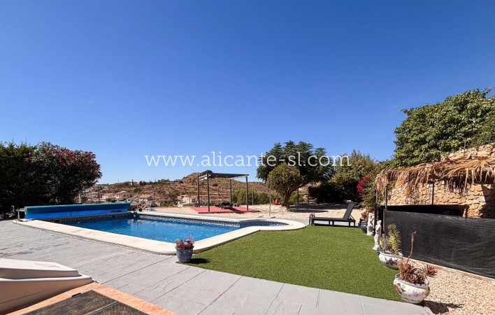 Sale - Villa  - Fortuna