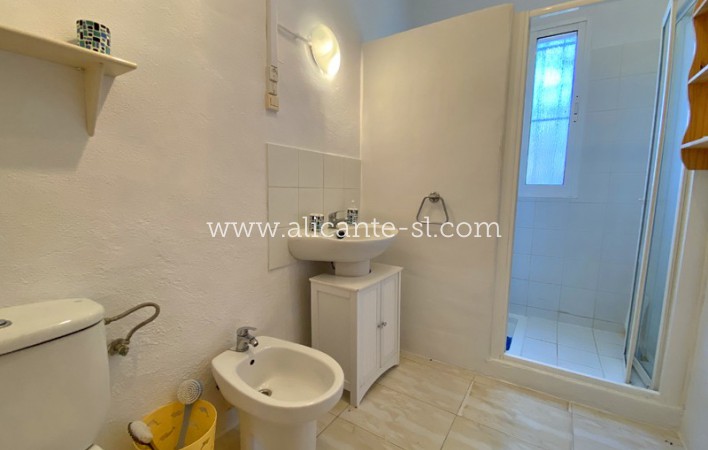 Revente - Villa  - Hondón de las Nieves