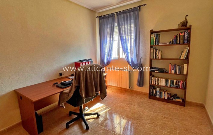 Sale - Villa  - Hondón de los Fráiles