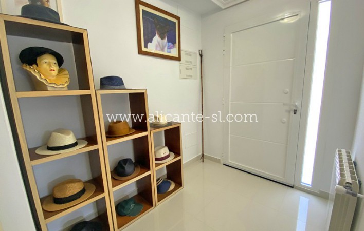 Sale - Villa  - Hondón de las Nieves