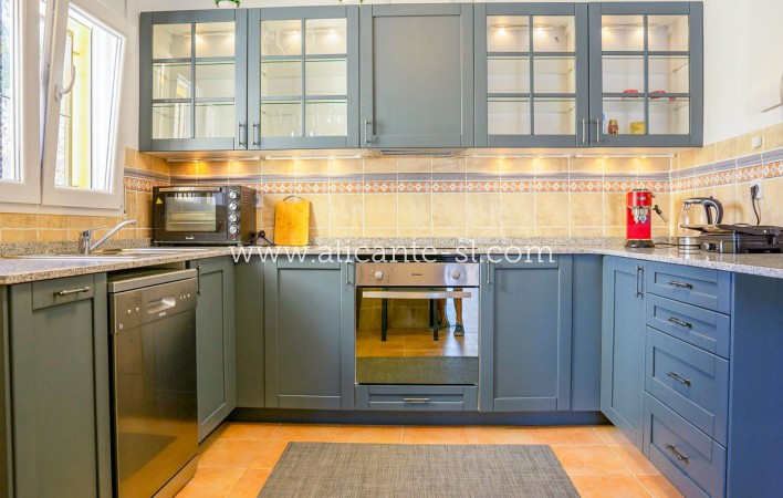 Resale - Villa / Doppelhaushälfte - La Romana