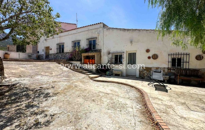 Sale - Country House - La Romana