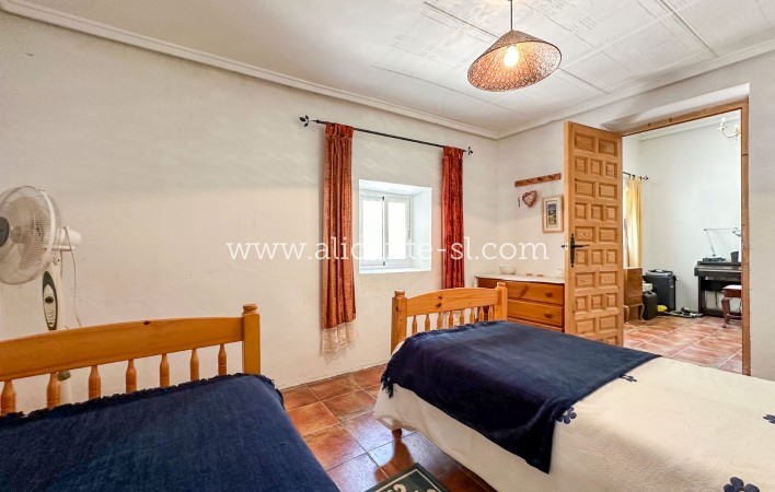 Sale - Country House - La Romana