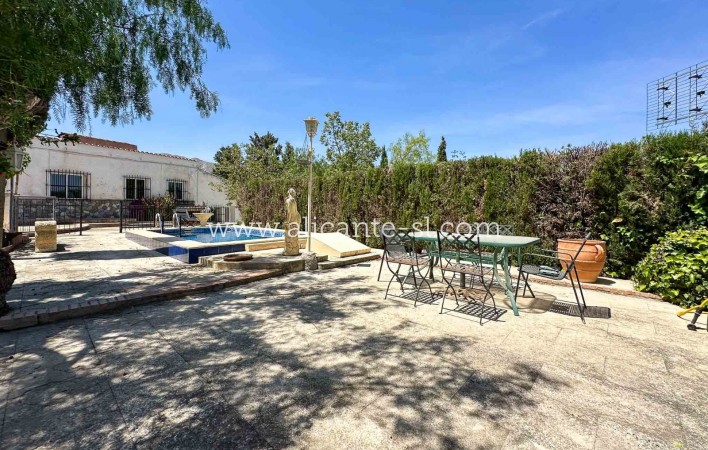 Sale - Country House - La Romana