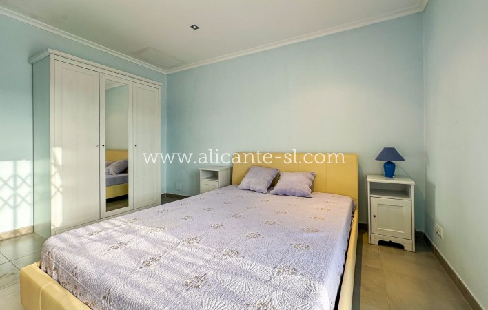 Venta - Villa  - Albatera