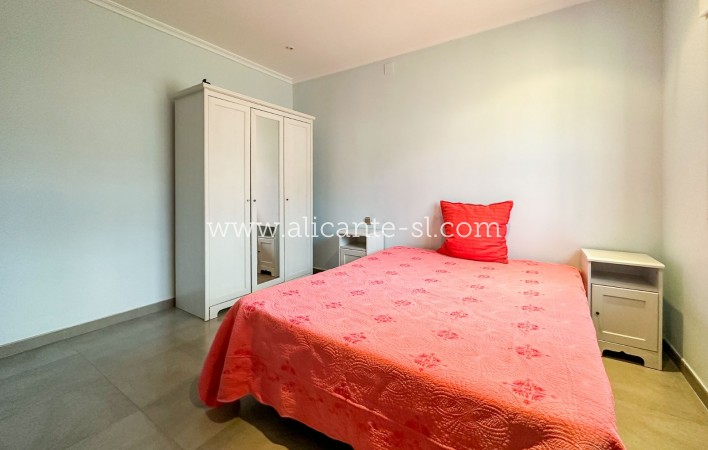 Venta - Villa  - Albatera