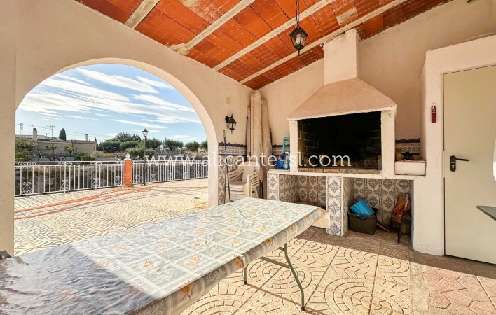 Venta - Villa  - Albatera
