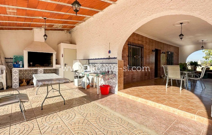 Venta - Villa  - Albatera