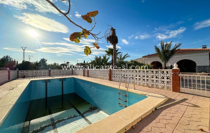 Venta - Villa  - Albatera