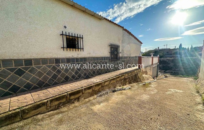 Venta - Villa  - Albatera