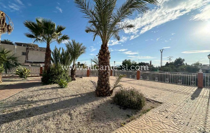 Venta - Villa  - Albatera