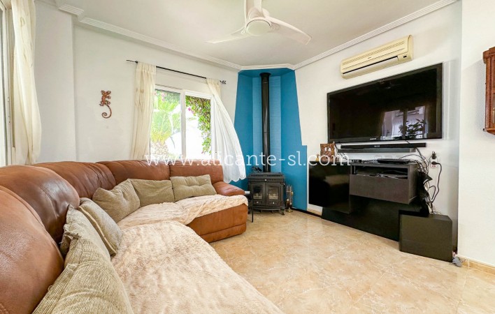 Venta - Villa  - Hondón de las Nieves