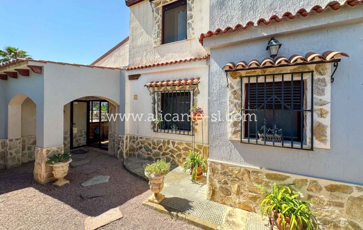 Sale - Villa  - Aspe