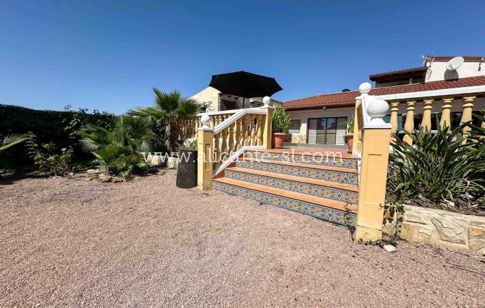 Sale - Villa  - Aspe