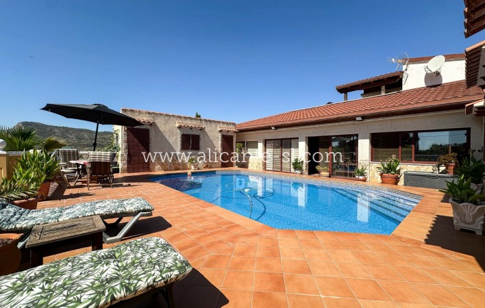 Sale - Villa  - Aspe