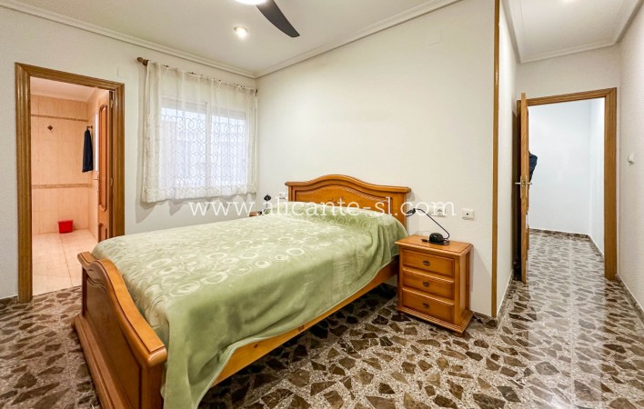 Sale - Townhouse - Hondón de las Nieves