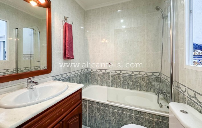 Sale - Townhouse - Hondón de las Nieves