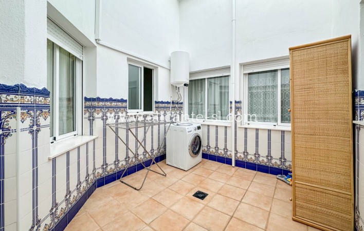 Sale - Townhouse - Hondón de las Nieves