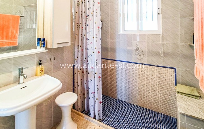 Venta - Villa  - Hondón de los Fráiles