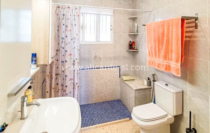 Venta - Villa  - Hondón de los Fráiles