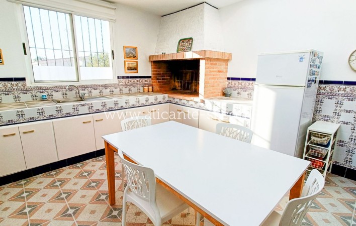 Venta - Villa  - Hondón de los Fráiles