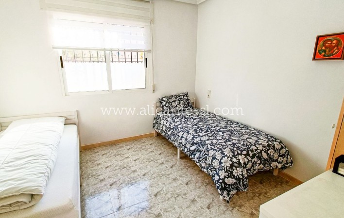 Venta - Villa  - Hondón de los Fráiles